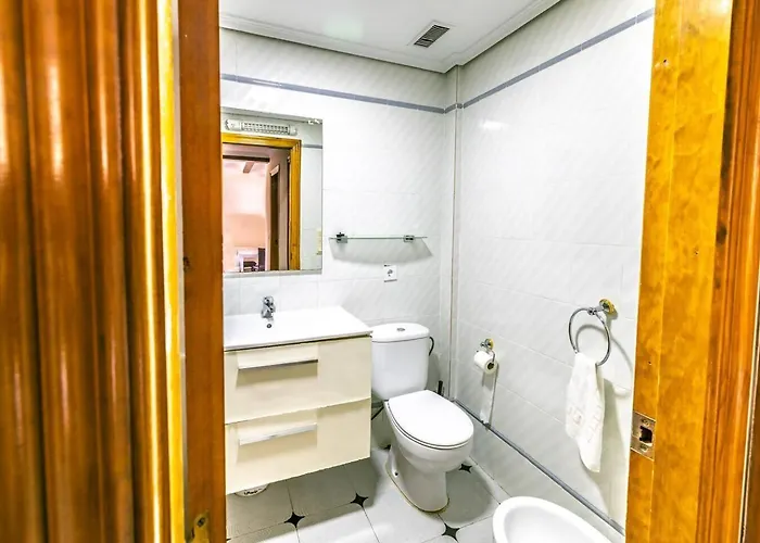 Primera Linea De Playa, Bahia Azul B-33 *