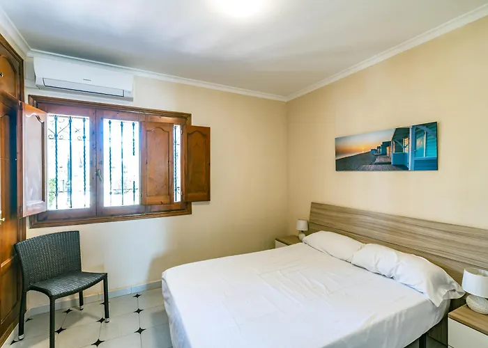 Primera Linea De Playa, Bahia Azul B-33